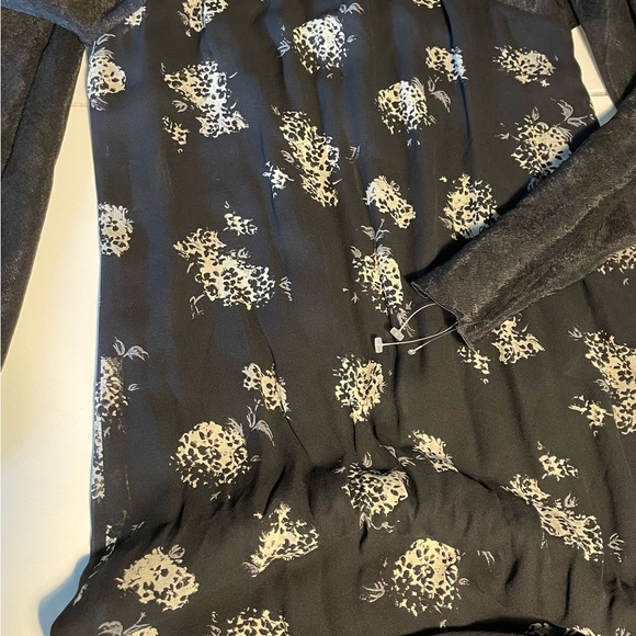 AMULETI woman’s dress. Size 6 - Picture 3 of 14